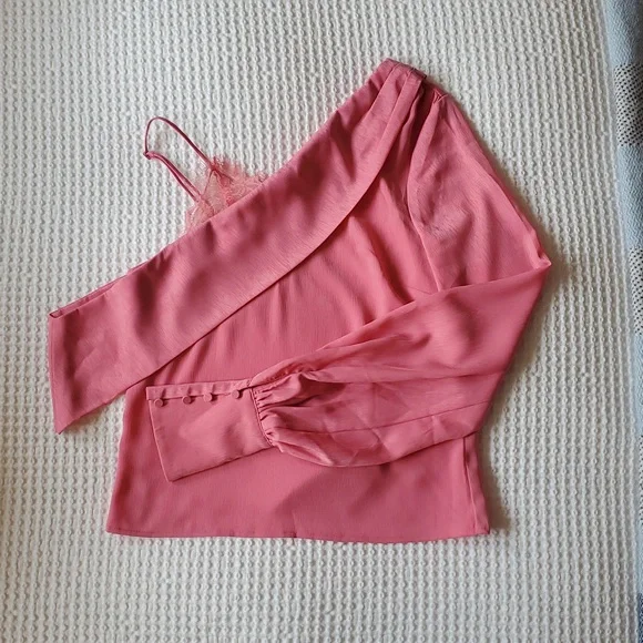 Revolve NBD Bekah Blouse In Pink NWOT, S - Picture 3 of 9